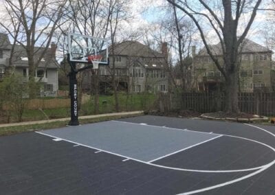 black basketball court
